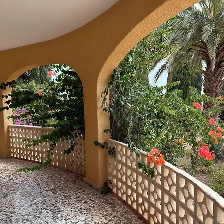 샬레 Cosy House With A Private Pool And Garden *