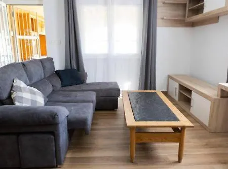 샬레 Cosy House With A Private Pool And Garden 칼페