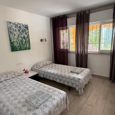 Cosy House With A Private Pool And Garden